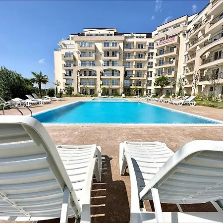Bratanov Ipanema Apartment